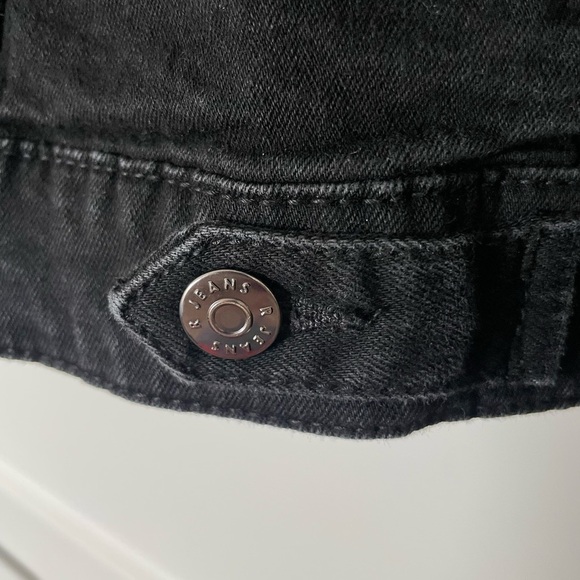 R Jeans Black Denim Jacket – Classic Fit, Size S.P - Picture 6 of 7